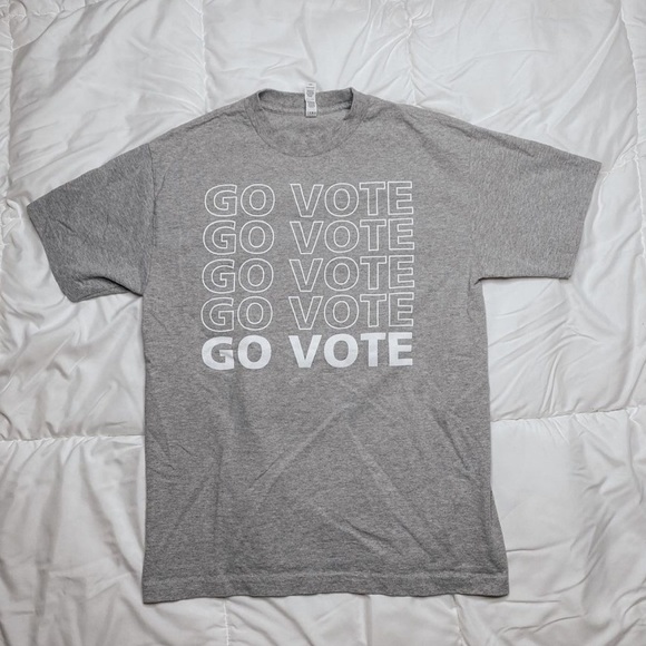 Go Vote Graphic T-shirt - Picture 1 of 3
